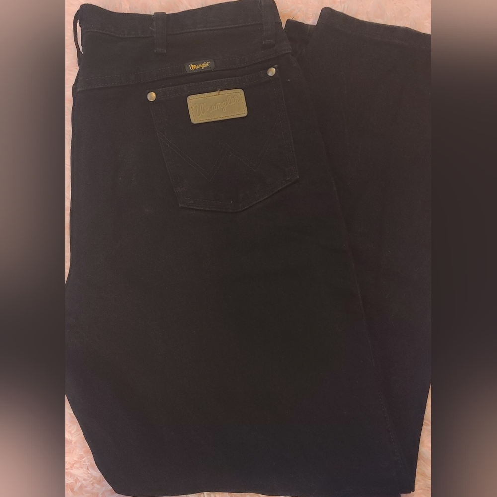 Men's Wrangler Jeans size 38 x 32